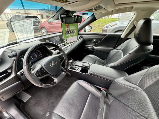 used 2019 Lexus ES 350 car, priced at $22,909