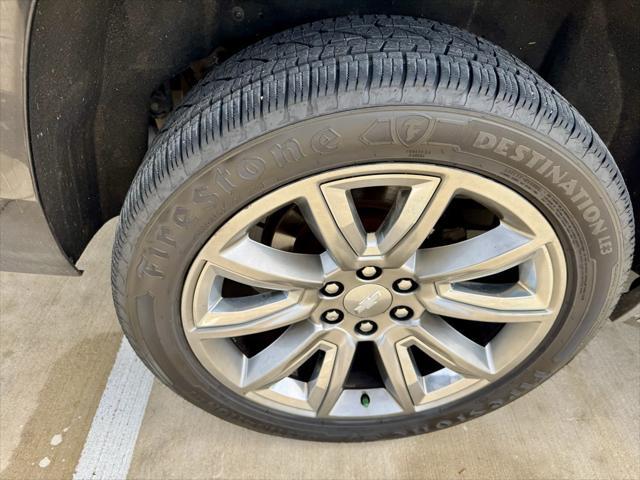 used 2015 Chevrolet Suburban car, priced at $13,897