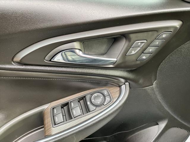 used 2018 Chevrolet Malibu car, priced at $21,985