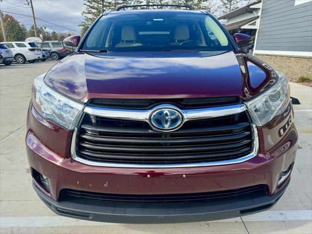 used 2015 Toyota Highlander Hybrid car, priced at $20,975