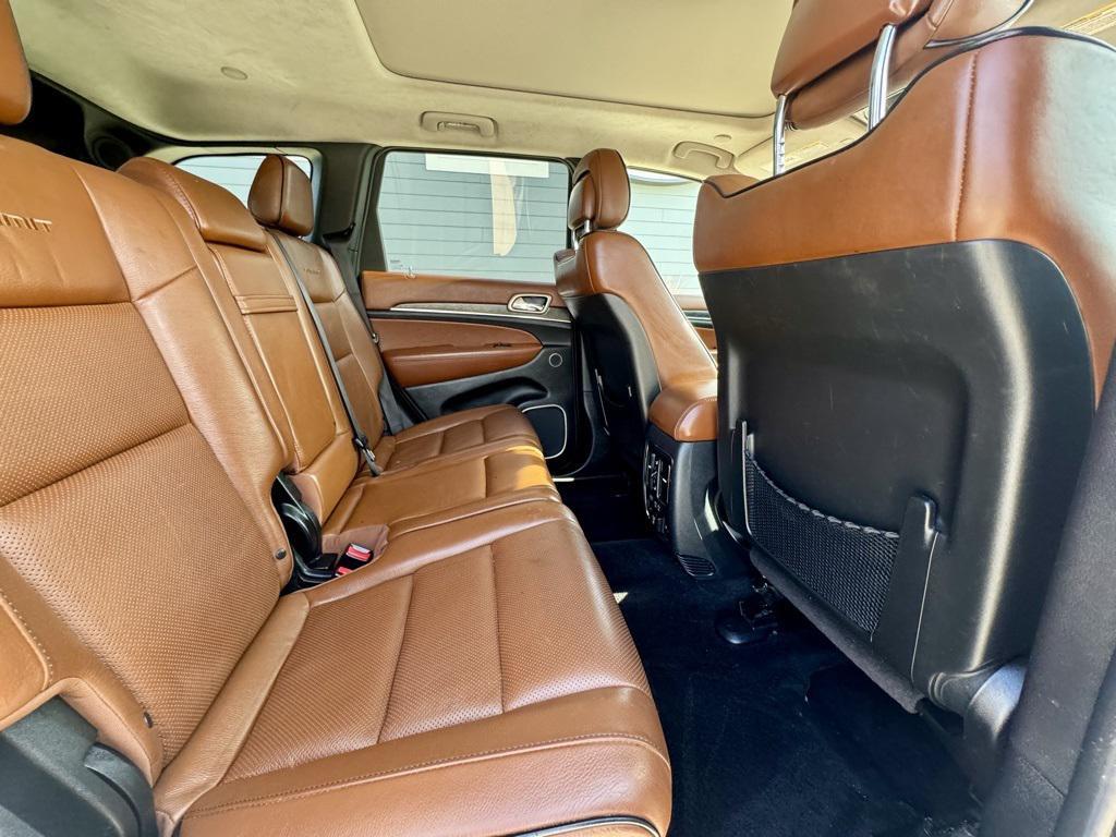 used 2015 Jeep Grand Cherokee car, priced at $19,897