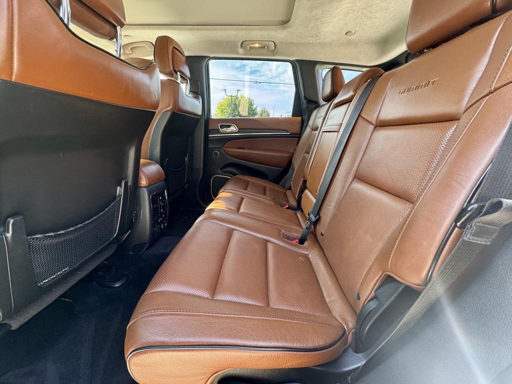 used 2015 Jeep Grand Cherokee car, priced at $19,897