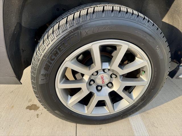 used 2018 GMC Yukon XL car, priced at $26,987
