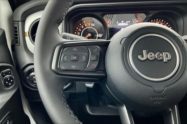 new 2025 Jeep Gladiator car, priced at $43,705
