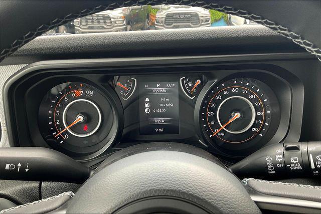 new 2025 Jeep Wrangler car, priced at $45,850