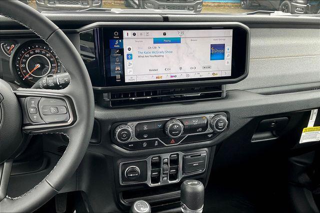 new 2025 Jeep Wrangler car, priced at $45,850
