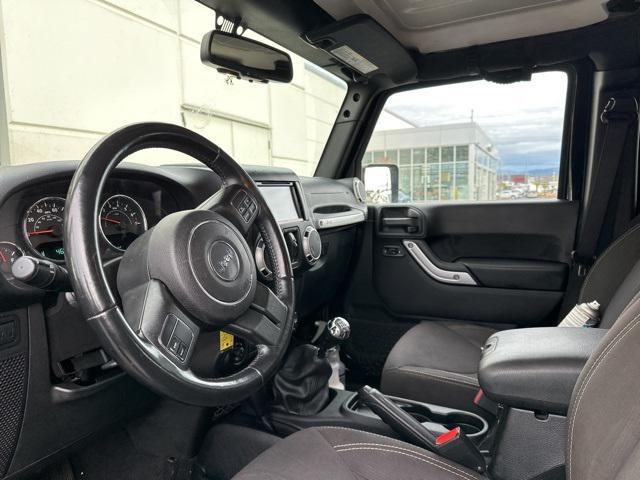 used 2015 Jeep Wrangler Unlimited car, priced at $21,500