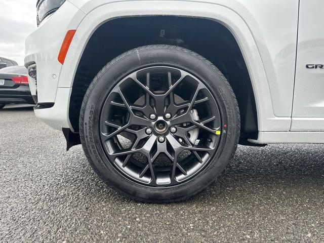 new 2025 Jeep Grand Cherokee L car, priced at $62,580