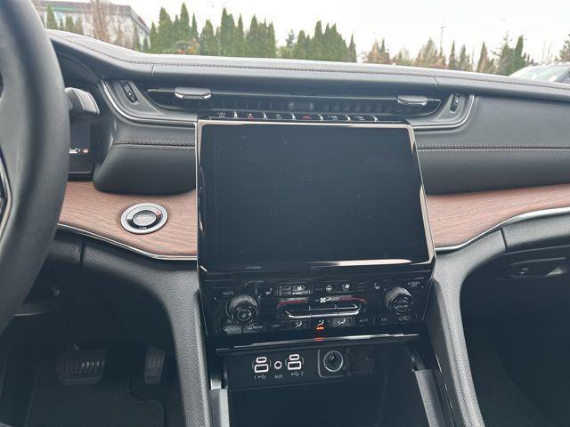 new 2025 Jeep Grand Cherokee L car, priced at $62,580