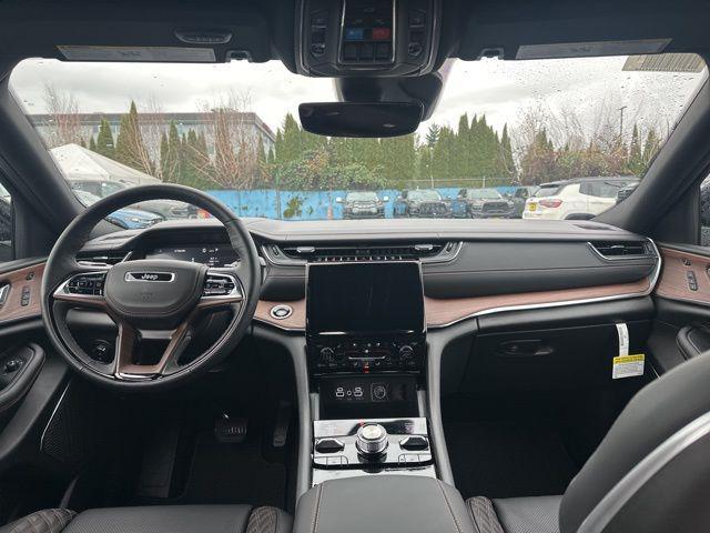 new 2025 Jeep Grand Cherokee L car, priced at $62,580