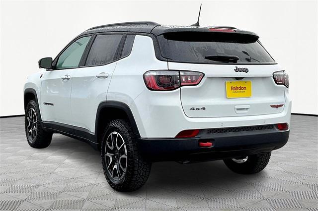 new 2025 Jeep Compass car, priced at $31,990