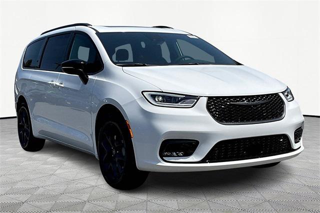 new 2025 Chrysler Pacifica car, priced at $50,969