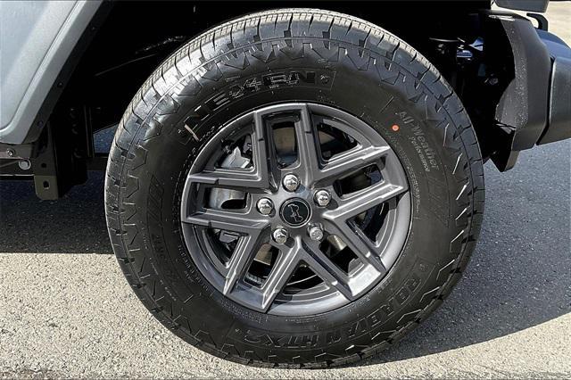 new 2025 Jeep Wrangler car, priced at $44,721