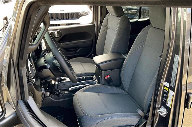 new 2025 Jeep Wrangler car, priced at $44,721