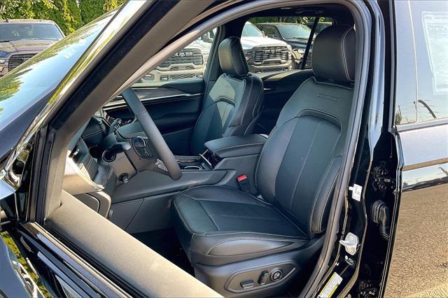 new 2025 Jeep Grand Cherokee car, priced at $51,481