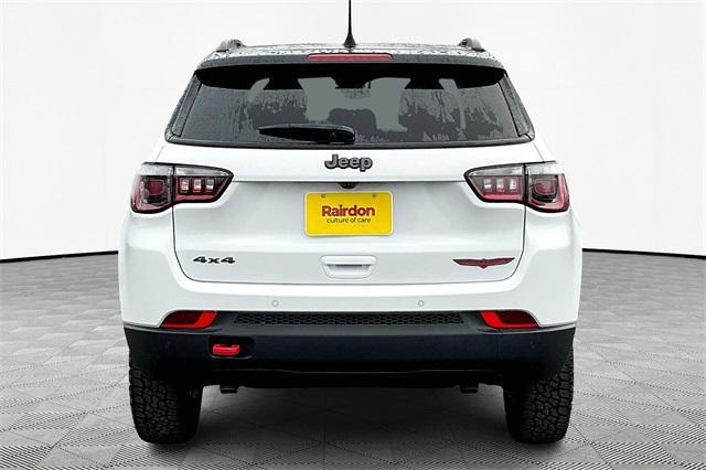 new 2025 Jeep Compass car, priced at $32,749