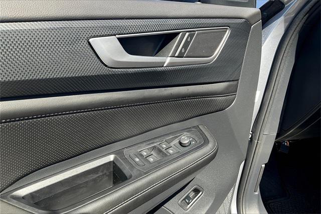 used 2024 Volkswagen Atlas Cross Sport car, priced at $35,000
