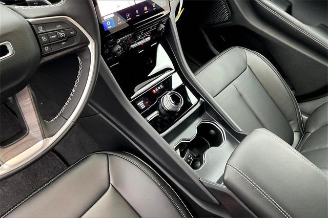 new 2025 Jeep Grand Cherokee car, priced at $51,940