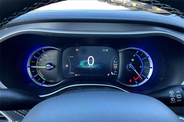 new 2025 Chrysler Pacifica Hybrid car, priced at $41,551