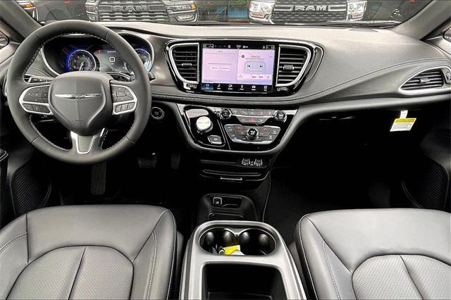 new 2025 Chrysler Pacifica car, priced at $46,248
