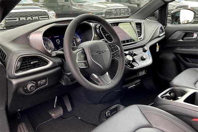 new 2025 Chrysler Pacifica car, priced at $46,248