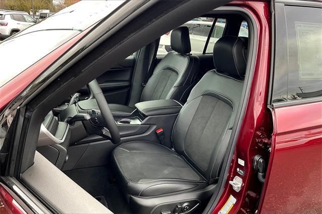 new 2025 Jeep Grand Cherokee car, priced at $43,030