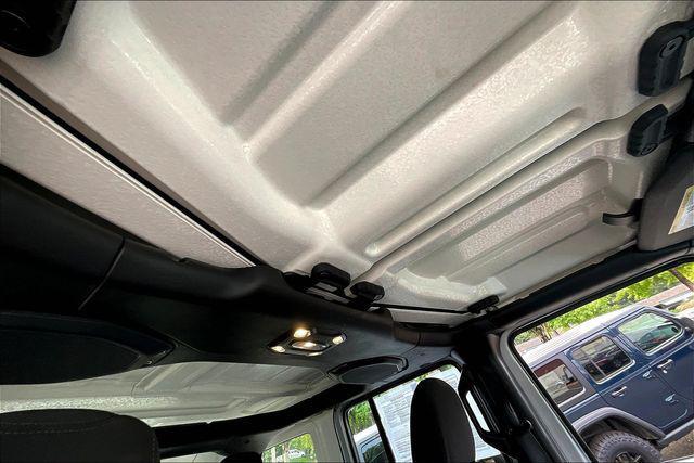 used 2022 Jeep Wrangler Unlimited car, priced at $29,000