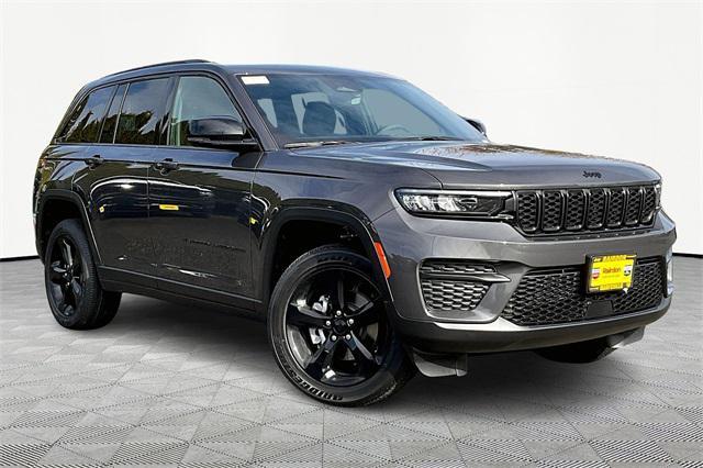 new 2025 Jeep Grand Cherokee car, priced at $44,875