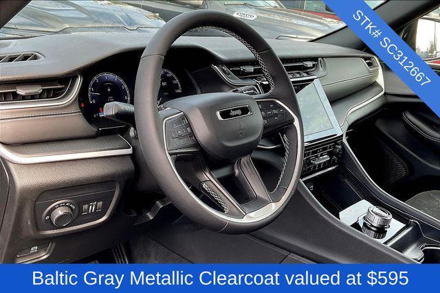 new 2025 Jeep Grand Cherokee car, priced at $39,250