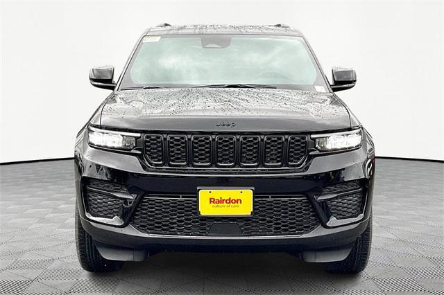 new 2025 Jeep Grand Cherokee car, priced at $44,675