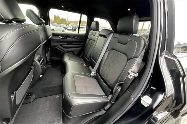 new 2025 Jeep Grand Cherokee car, priced at $44,675