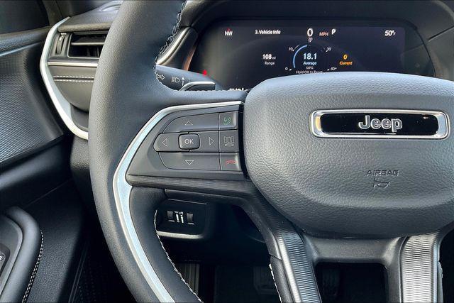 new 2025 Jeep Grand Cherokee car, priced at $38,750