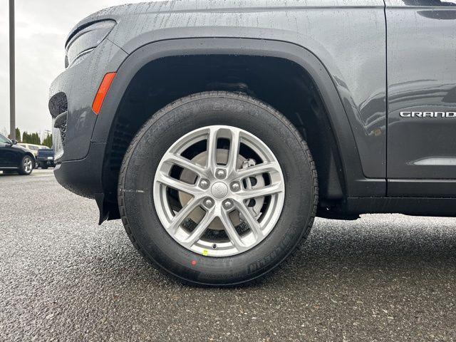 new 2025 Jeep Grand Cherokee car, priced at $35,250