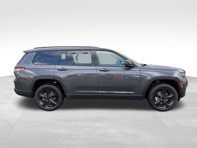 new 2025 Jeep Grand Cherokee L car, priced at $45,500