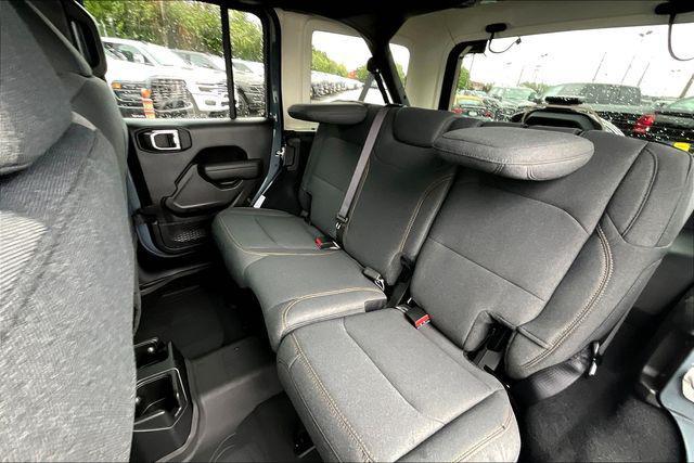 new 2025 Jeep Wrangler car, priced at $45,850