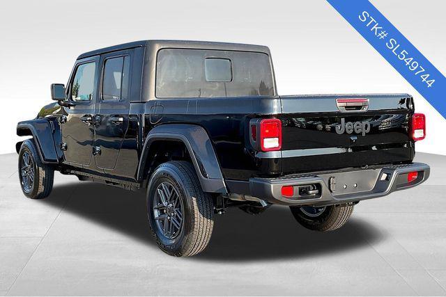 new 2025 Jeep Gladiator car, priced at $38,750
