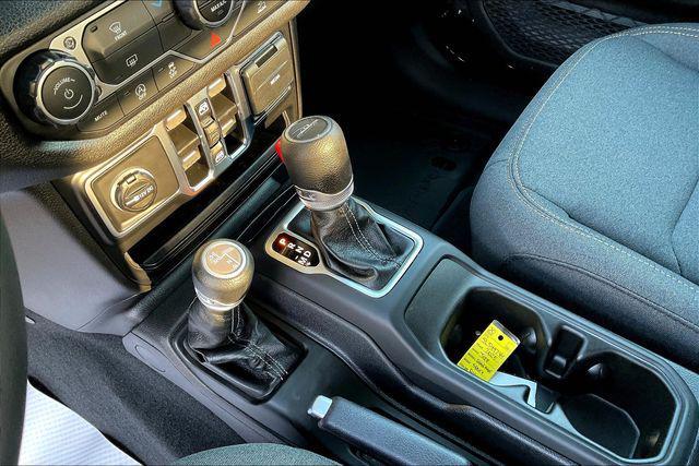 new 2025 Jeep Gladiator car, priced at $38,750