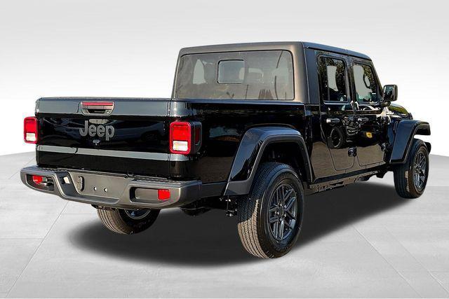 new 2025 Jeep Gladiator car, priced at $38,750