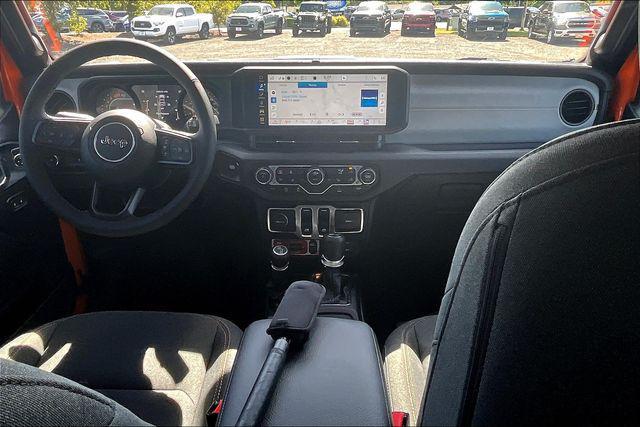 new 2025 Jeep Wrangler car