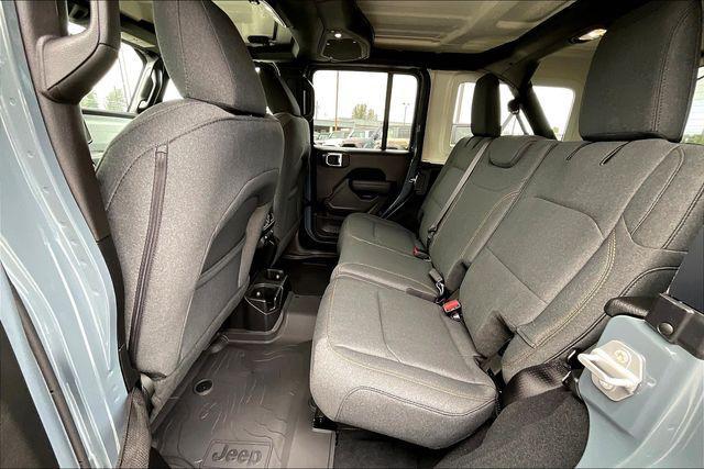 new 2025 Jeep Wrangler car, priced at $43,850
