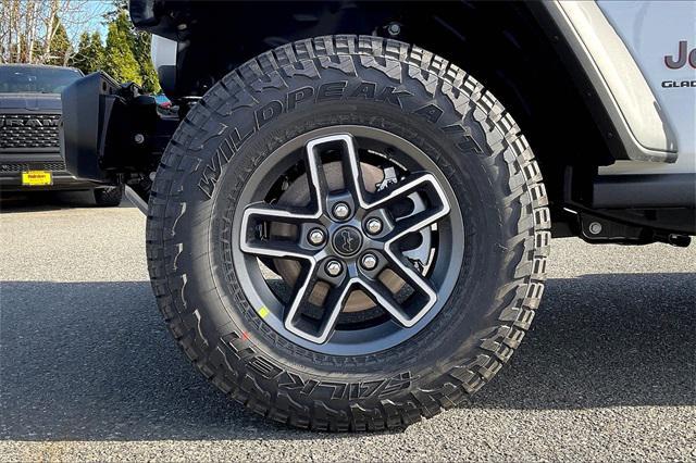 new 2025 Jeep Gladiator car, priced at $47,981