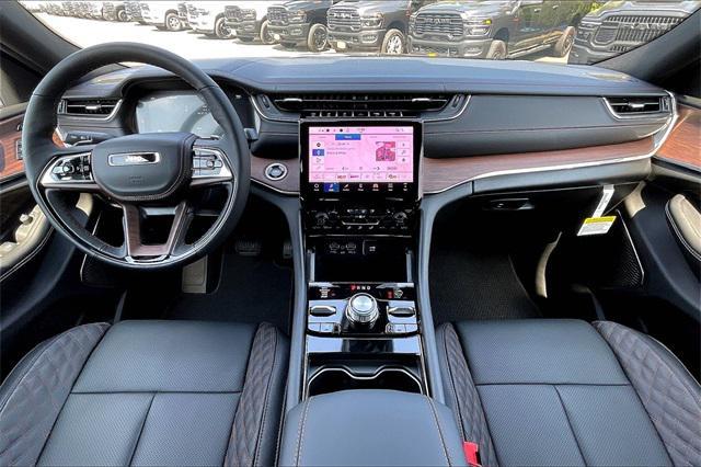 new 2025 Jeep Grand Cherokee car, priced at $56,750