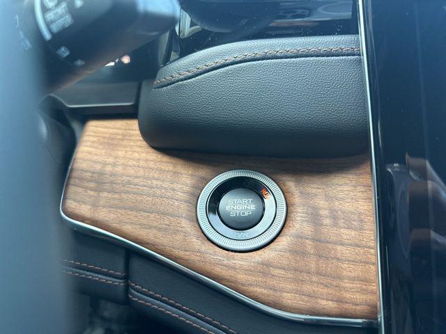 new 2025 Jeep Grand Cherokee car, priced at $64,810