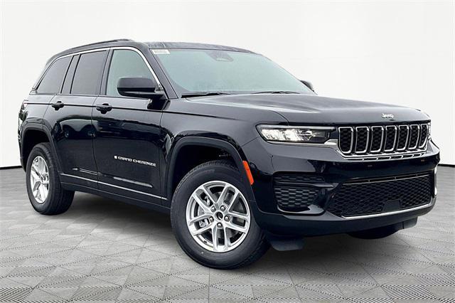 new 2025 Jeep Grand Cherokee car, priced at $39,125