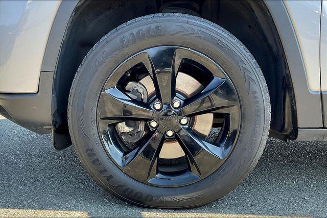 used 2020 Jeep Cherokee car, priced at $14,000