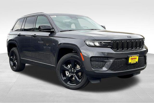 new 2025 Jeep Grand Cherokee car, priced at $40,750