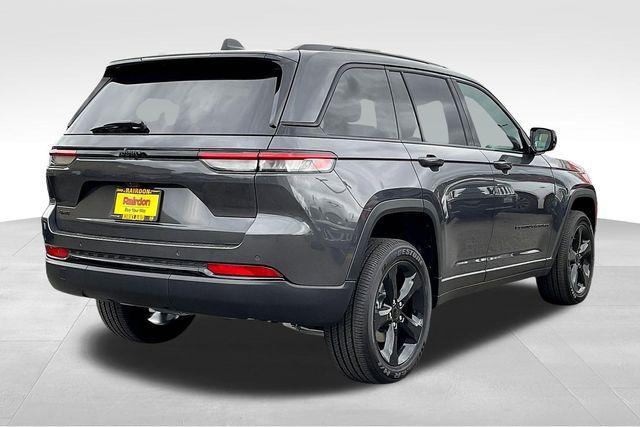new 2025 Jeep Grand Cherokee car, priced at $40,750
