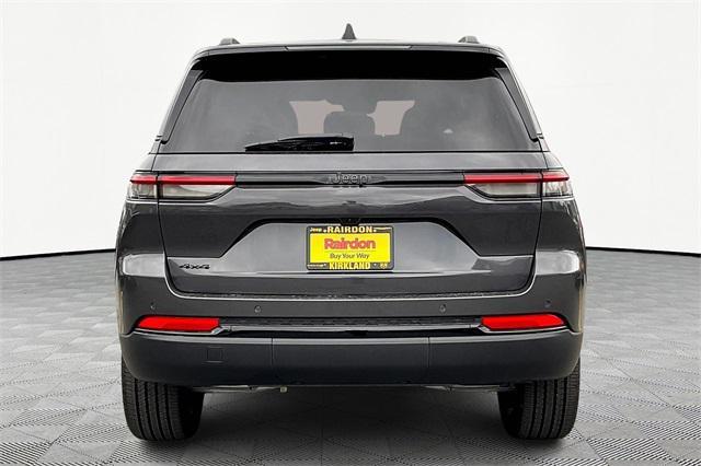 new 2025 Jeep Grand Cherokee car, priced at $40,750