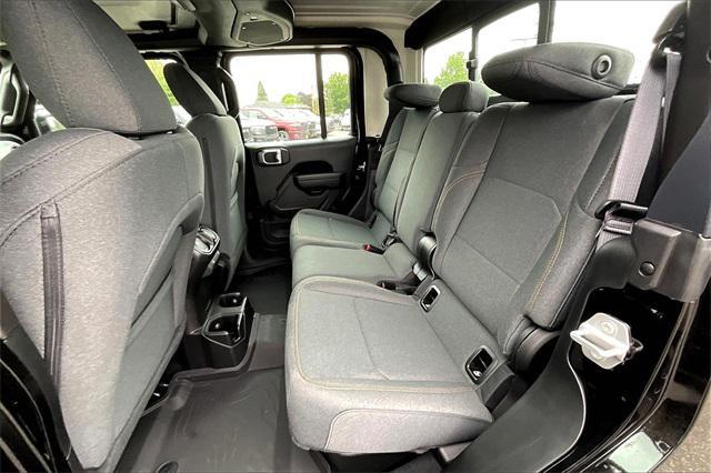 new 2025 Jeep Gladiator car, priced at $40,292