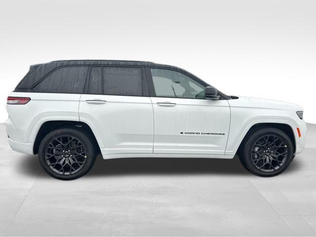 new 2025 Jeep Grand Cherokee car, priced at $59,750